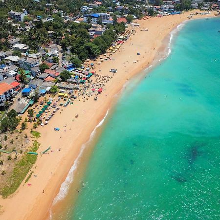 Dock Holiday Guest House Unawatuna Esterno foto